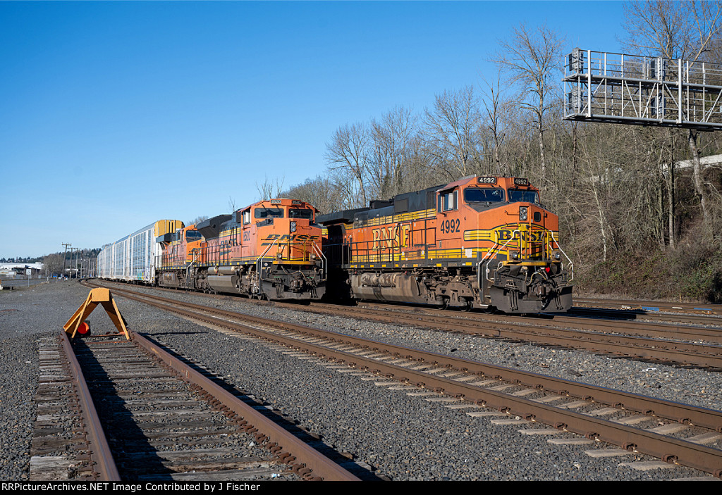 BNSF 4992